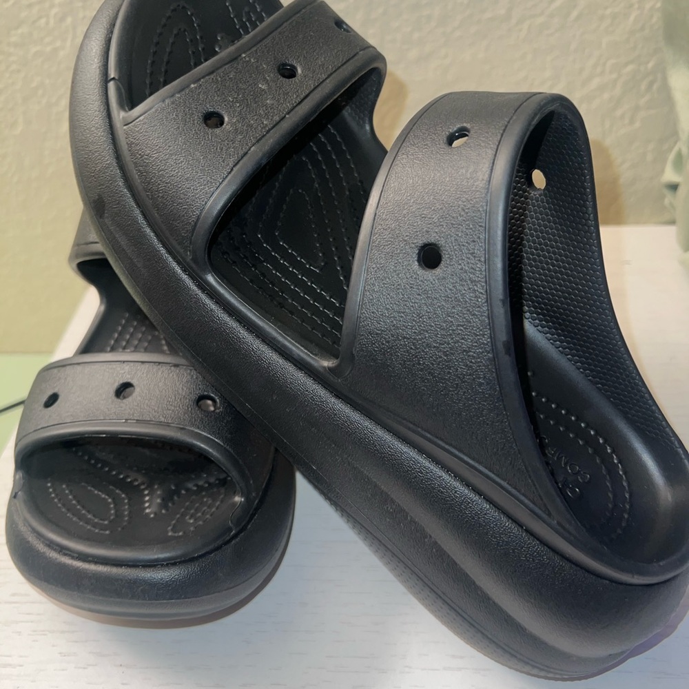 CROCS Black Women's Crush Sandals